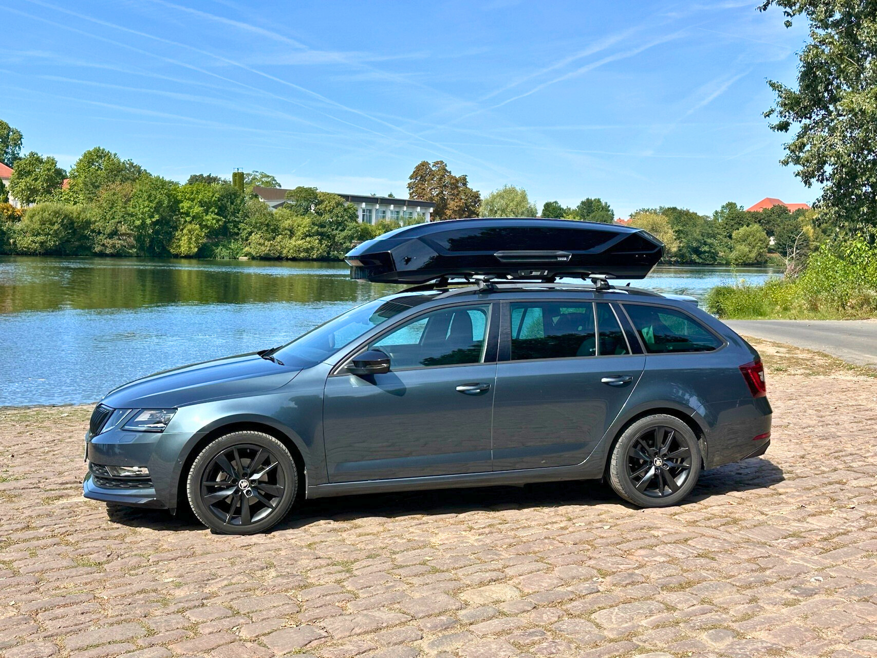 Dachbox Thule Motion 3 XXL - jetzt Dachbox mieten in Heidelberg, Mannheim und Umgebung